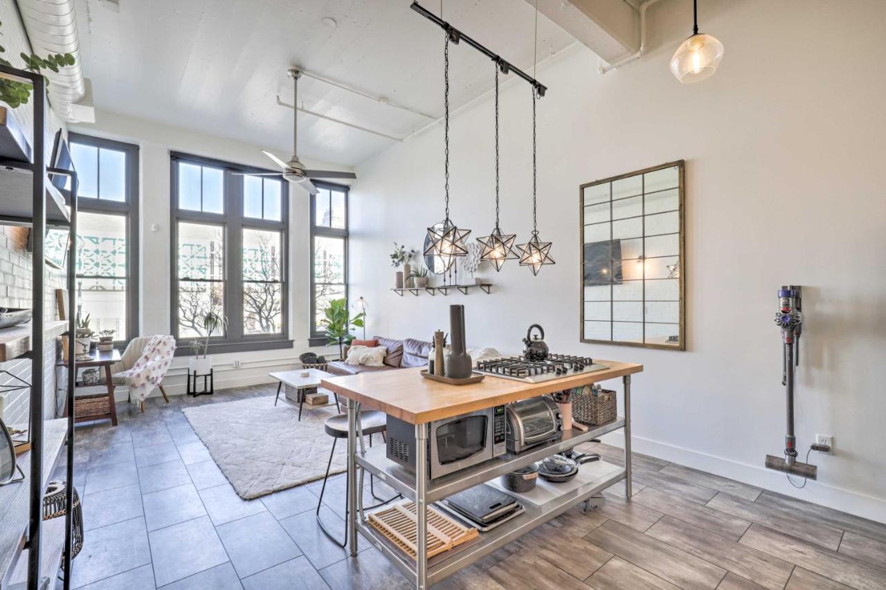 Chic Slc Downtown Studio Loft Walk To Shops Солт-Лейк-Сити Экстерьер фото